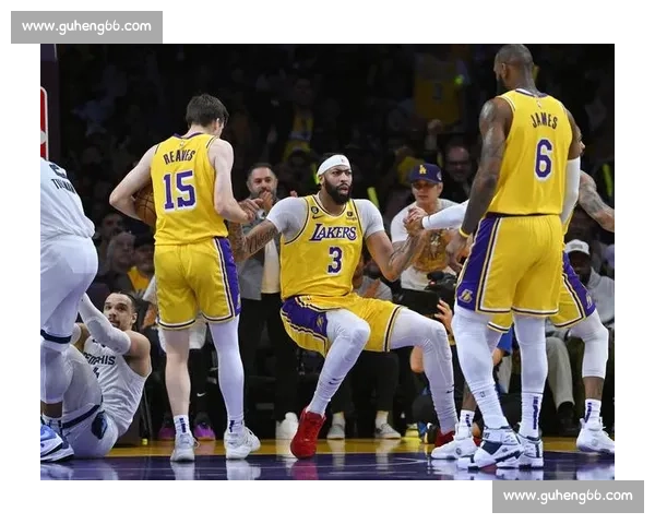 Buha 曝湖人追字母哥方案：3 首轮 + 里夫斯八村成筹码